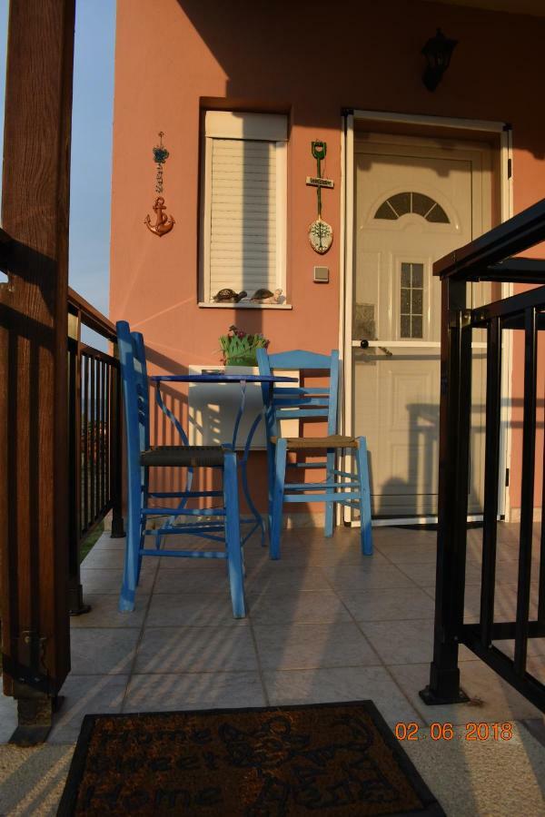 Lia'S Beach House Ayios Nikolaos Bagian luar foto